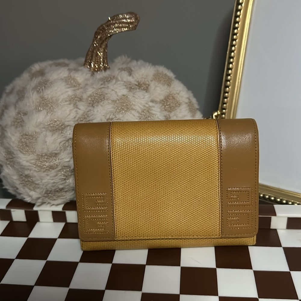 Givenchy Wallet - Picture 1 of 16